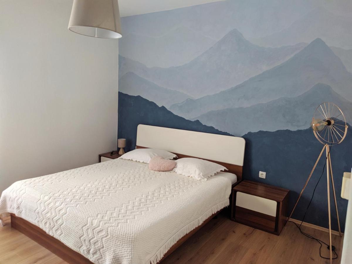 Modern Apartment With 3 Bedrooms Makarska Bagian luar foto